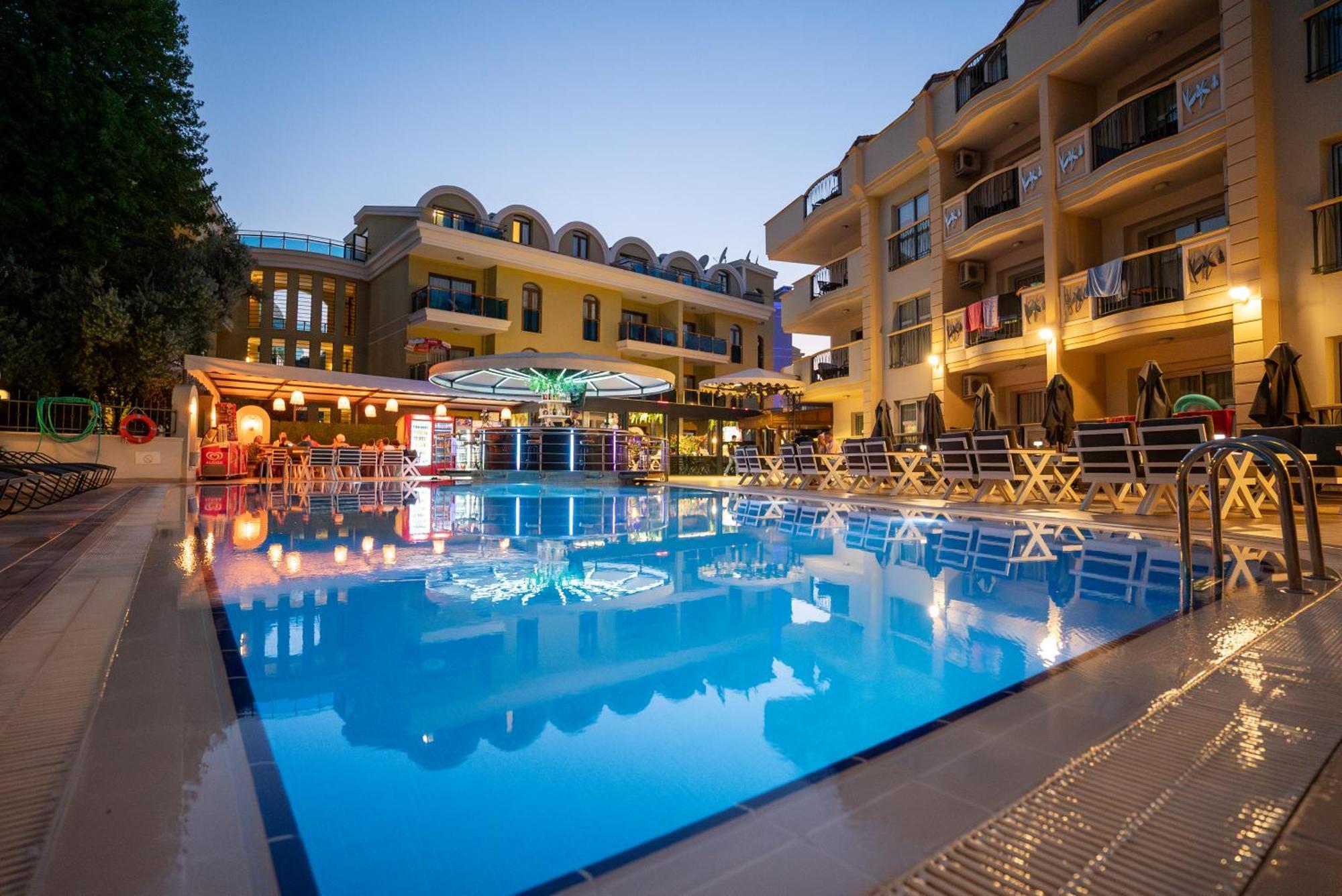 Club Karakas Apart Otel Marmaris Ngoại thất bức ảnh